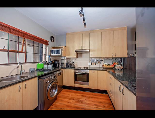 2 BEDROOM APARTMENT FOR SALE IN ATHOLL